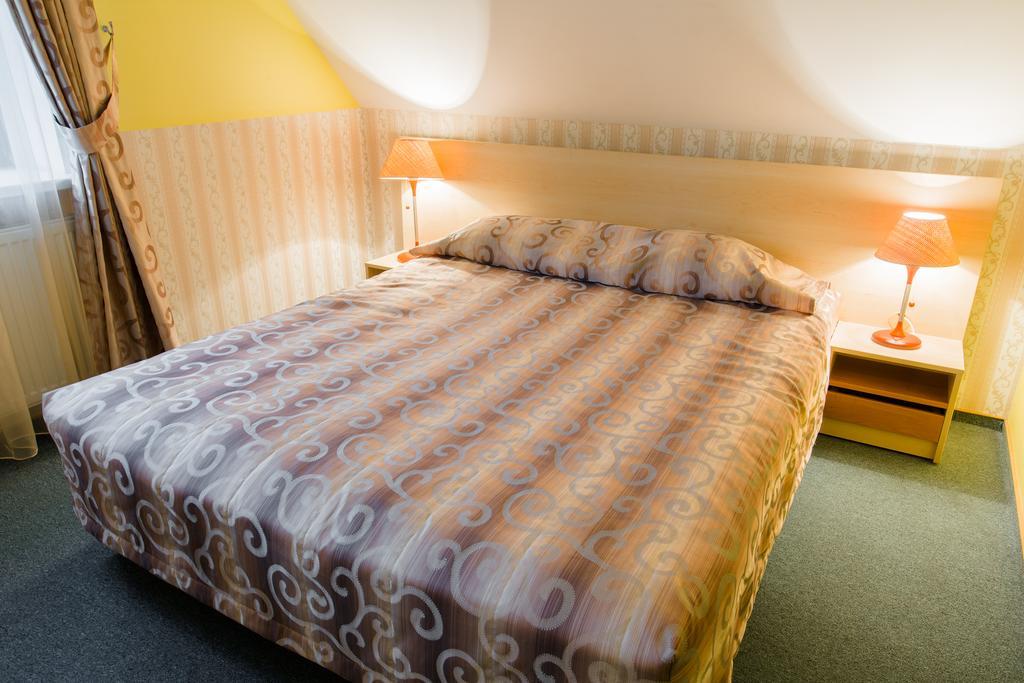 Hotel - Bar Grafaite Šiauliai Kültér fotó